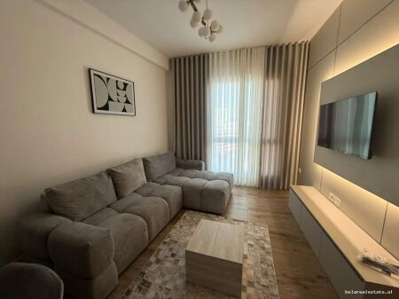 Apartament Me Qera 1+1 Ne 5 Maj (ID B2101827) Tirane