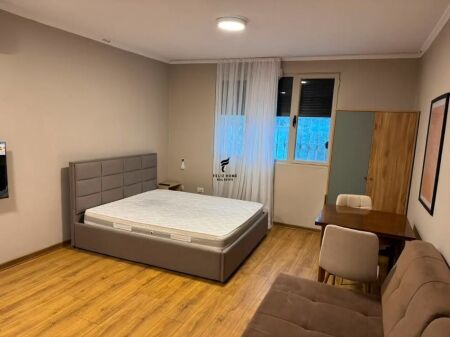 GARSONIERE ME QERA 35 M2 STADIUMI DINAMO 40.000 LEKE FH-84450