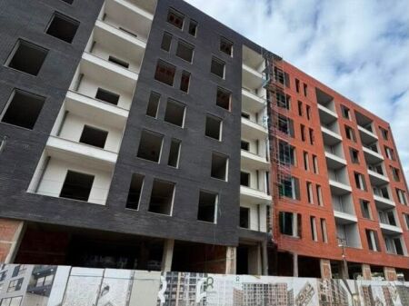  OKAZION – Shitet Apartament 2+1+2 në Ringside Residence, Paskuqan
