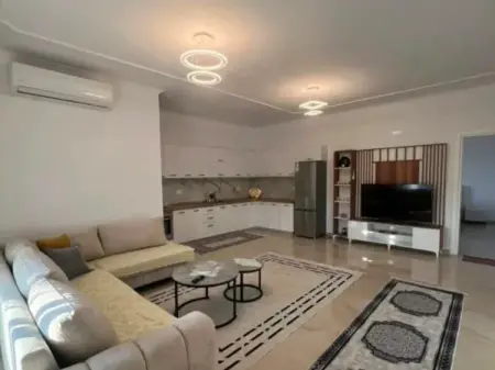 Affitto | Apartament 2 + 1 | Zona e Senatoriumit | 500 €/mese
