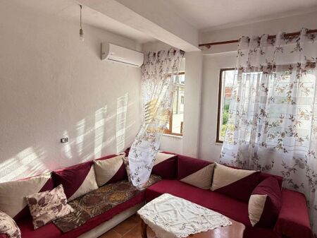 Rent, Private Entrance 2+1, 5 Maji, 400 Euro/month