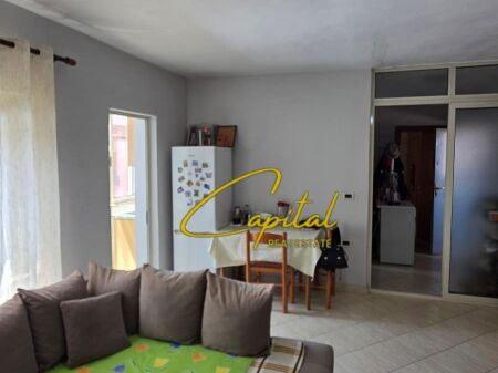 VENDESI APPARTAMENTO 1+1 MYSLYM SHYRI 135.000 EURO