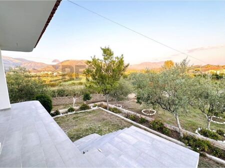Villa - In Vendita - Delvinë, Delvinë