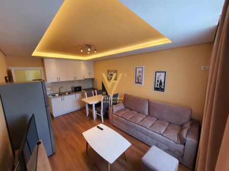 JEPET APARTAMENT 1+1 ME QERA TEK KONGRESI MANASTIRIT 35.000 LEKE