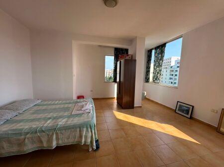  Shitet Garsoniere me Potencial për 1+1 – Plazh, Iliria, Durrës 