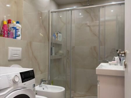 Apartament 1+1 ne shitje , Rr Kavajes