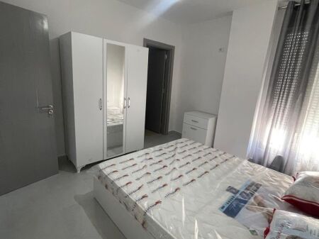 Jepet Me Qera Apartament 2+1+1 Ballkon