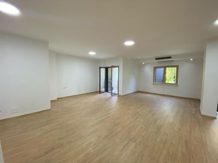 Office space for rent at 9-Kateshet.