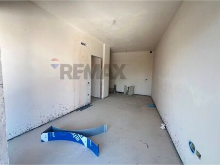Apartament - Për Shitje - Rruga Rreshit Çollaku, Tiranë(ID: 530191031-779)