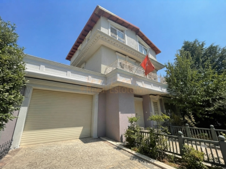 Affitto, Villa su 4 Piani  Piscina, Akacia Hills