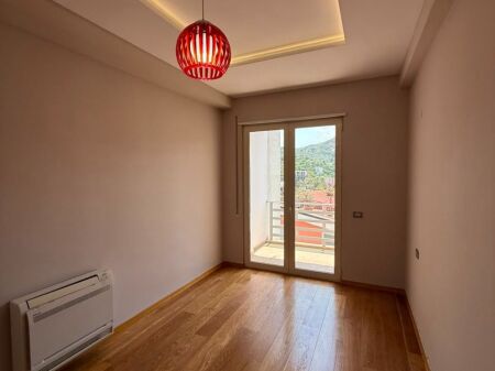 Apartament 2+1 ne shitje , Liqeni Thate