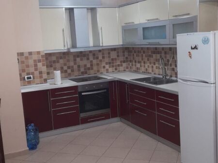 For rent 1+1 Electric Market 550 thousand leke