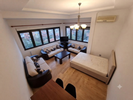 Qera, Garsoniere, Pazari i Ri, Tirane