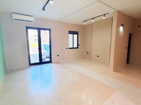 BUSINESS PREMISES FOR RENT IN NEIGHBORHOOD 17, DURRES