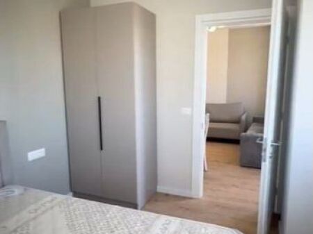 Apartament 1+1 Me Qira në Tregu Elektrik, Tiranë