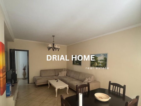 Apartament me qera 2+1