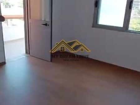 Apartment 1+1 for sale in Golem.