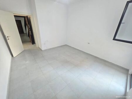 Zyre Me Qera 2+1 Tek Varri i Bamit (ID BZ21015) Tirane.