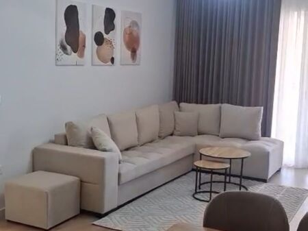 Apartament me qera 2+1