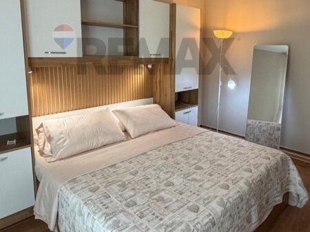 Vendesi in vendita Appartamento 1+1 Via Dritan Hoxha!!!! ID: 530551001-527