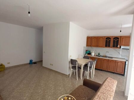 Rent 2+1 +2 balconies 📍Spitali Durres • 30,000 leke net✅