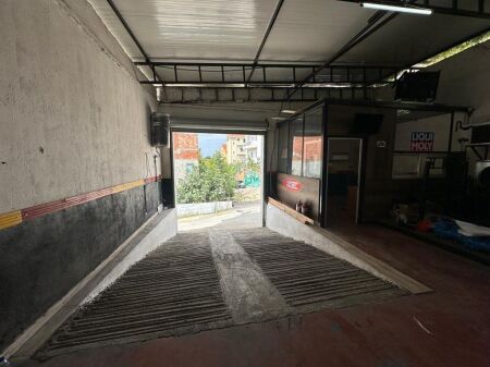 Car service for rent in the Ali Demi area, Tirana -| 300 m² 1,500 € /Month