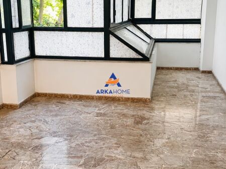 LOCALE COMMERCIALE IN AFFITTO 50M2 "VASIL SHANTO" 80.000 LEKE