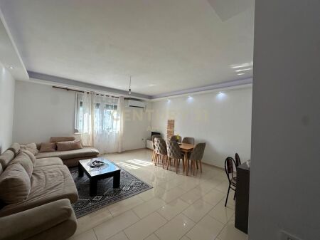 Apartament 2+1 per shitje ne Yzberisht