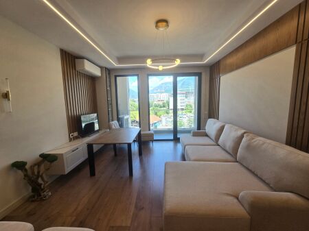 Apartament 2+1+2+ Ballkon+Parkim Me Qira Ne Kompleks Rezidencial | Perballe UET