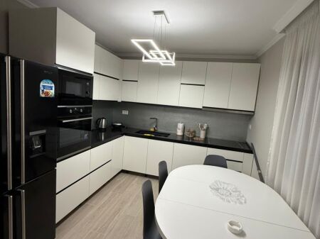 Super Apartment At Sala Street