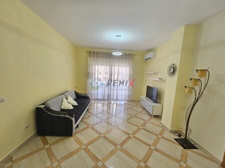  **AFFITTASI APPARTAMENTO 3+1+2 VICINO AL FLAGSHIP CENTER, DURRËS**