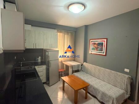STUDIO FOR RENT "CENTER, NEAR JERONIM DE RADA SCHOOL" 43000 LEKE