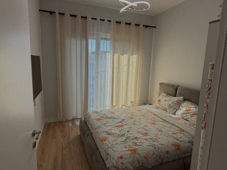  Shitet Apartament 2+1+2 – Golden Park
