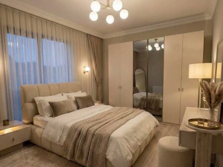 Komuna e Parisit, jepet me qera apartament 2+1.