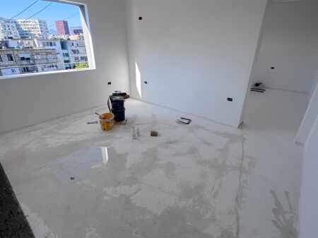 Shitet apartament 1+1+bllk prane Vasil Shanto