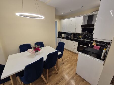 Apartament 2+1 për qira Fusha e Aviacionit !