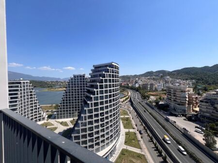 VENDESI APPARTAMENTO 2+1+2 IN LAKE VIEW 3700 EURO/M2