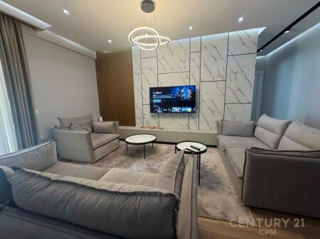 Apartament 3+1+2 per shitje te Liqeni i Thate, Kompleksi FZ