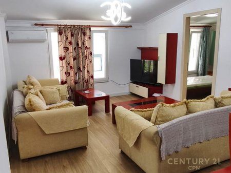 Affittasi Appartamento 2+1+2 a Kodrën e Diellit