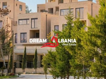 3-Storey Villa with Swimming Pool for Sale in Farke (ID 4151238)