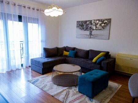 Jepet me qera apartament modern 2+1, Kompleksi  Green city Astir