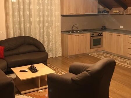 JEPET APARTAMENT ME QERA 3+1, XHAMLLIKU