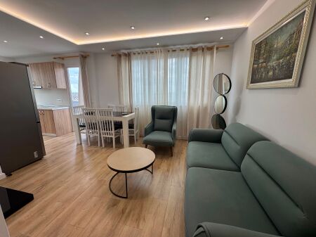 AFFITTASI 2+1 IN VIA DIBRA!!!