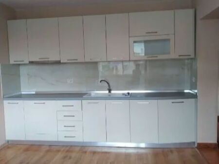 Apartament / Zyre 1+1 Me Qira | 21 Dhjetori