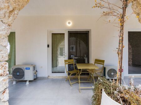 Monolocali in vendita a Dhermi