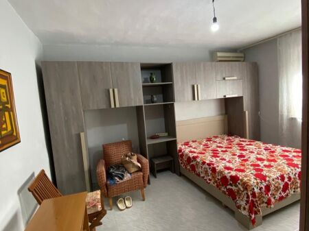 Affittasi Appartamento 2+1+1 con Balcone