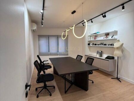 AMBIENTE UFFICIO 📍 STAZIONE DEI TRENI! 800 € /Mese