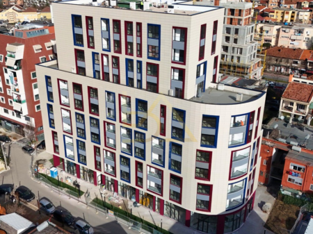 Appartamento 2+1 in Vendita – Ingresso del Comune di Parigi, Tirana