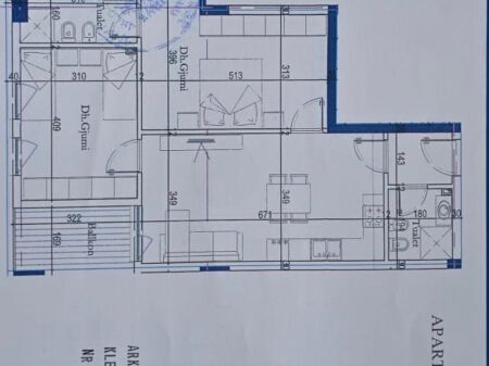 Apartament 2+1 tek Tirana Entry