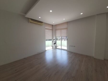 UFFICIO IN AFFITTO 180 M2 PIAZZA WILLSON 2000 EURO FH-85186